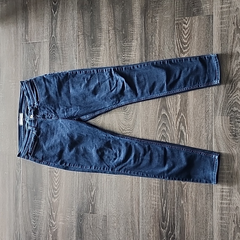 🎉 Yummie skinny Jeans 🎉